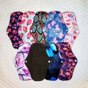9 Pack - M Reusable Menstrual Pads - Absorbent Bamboo Charcoal